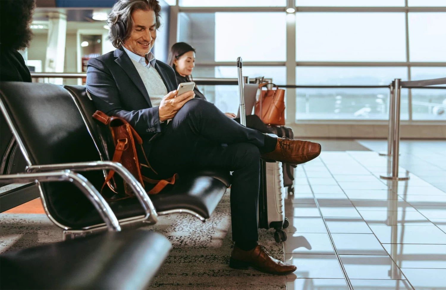 Yealink BH76 Plus Teams Bluetooth Wireless Stereo Headset With USB-A Dongle 13 Yealink BH76 Plus Teams Bluetooth Wireless Stereo Headset With USB-A Dongle - Image 11