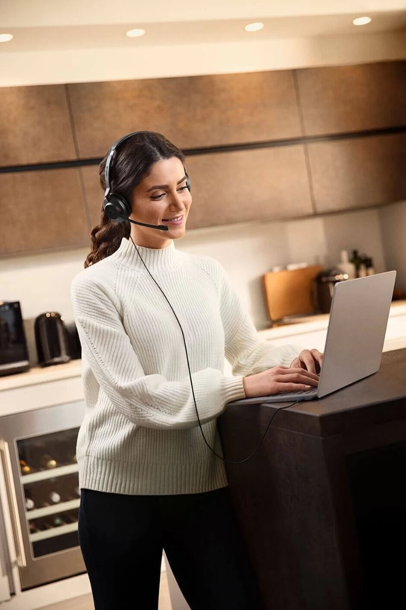 Jabra Evolve2 30 SE Corded USB Headset - Image 9