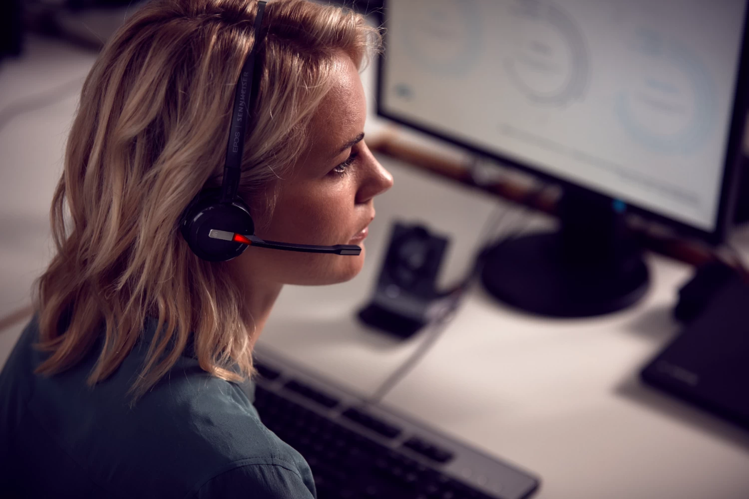 EPOS|Sennheiser IMPACT SDW 5015 3-in-1 Wireless Headset 19 EPOS|Sennheiser IMPACT SDW 5015 3-in-1 Wireless Headset - Image 17