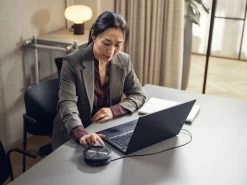 EPOS Expand 40T Speakerphone 30 EPOS Expand 40T Speakerphone -Cheap Headphones Store expand 40 lifestyle 09 2