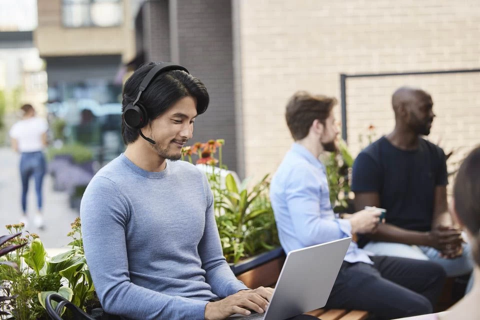 Jabra Evolve2 75 ANC Bluetooth Headset - Image 13