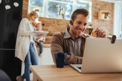 Yealink WH63 Convertible Wireless Headset 40 Yealink WH63 Convertible Wireless Headset -Cheap Headphones Store lifestyle image 5