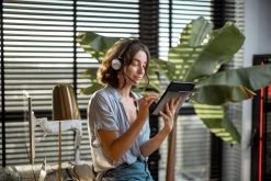 Yealink WH62 Wireless Headset 28 Yealink WH62 Wireless Headset -Cheap Headphones Store lifestyle image 7 8