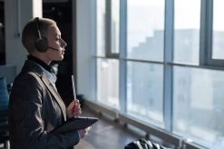 Yealink BH72 Teams Bluetooth Headset -Cheap Headphones Store shutterstock 1988062130 4 3